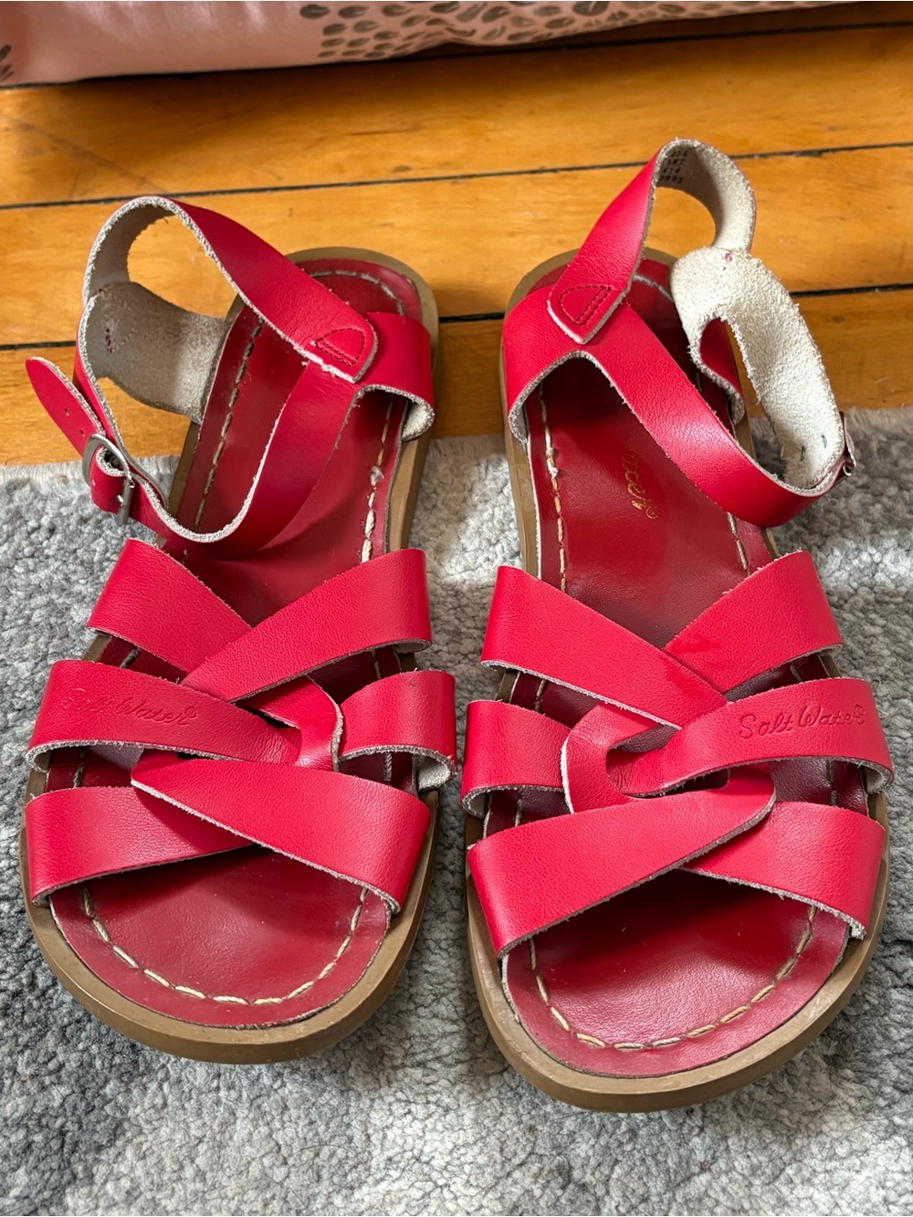 Salt Water Women's Sandals size 5 (7 US)